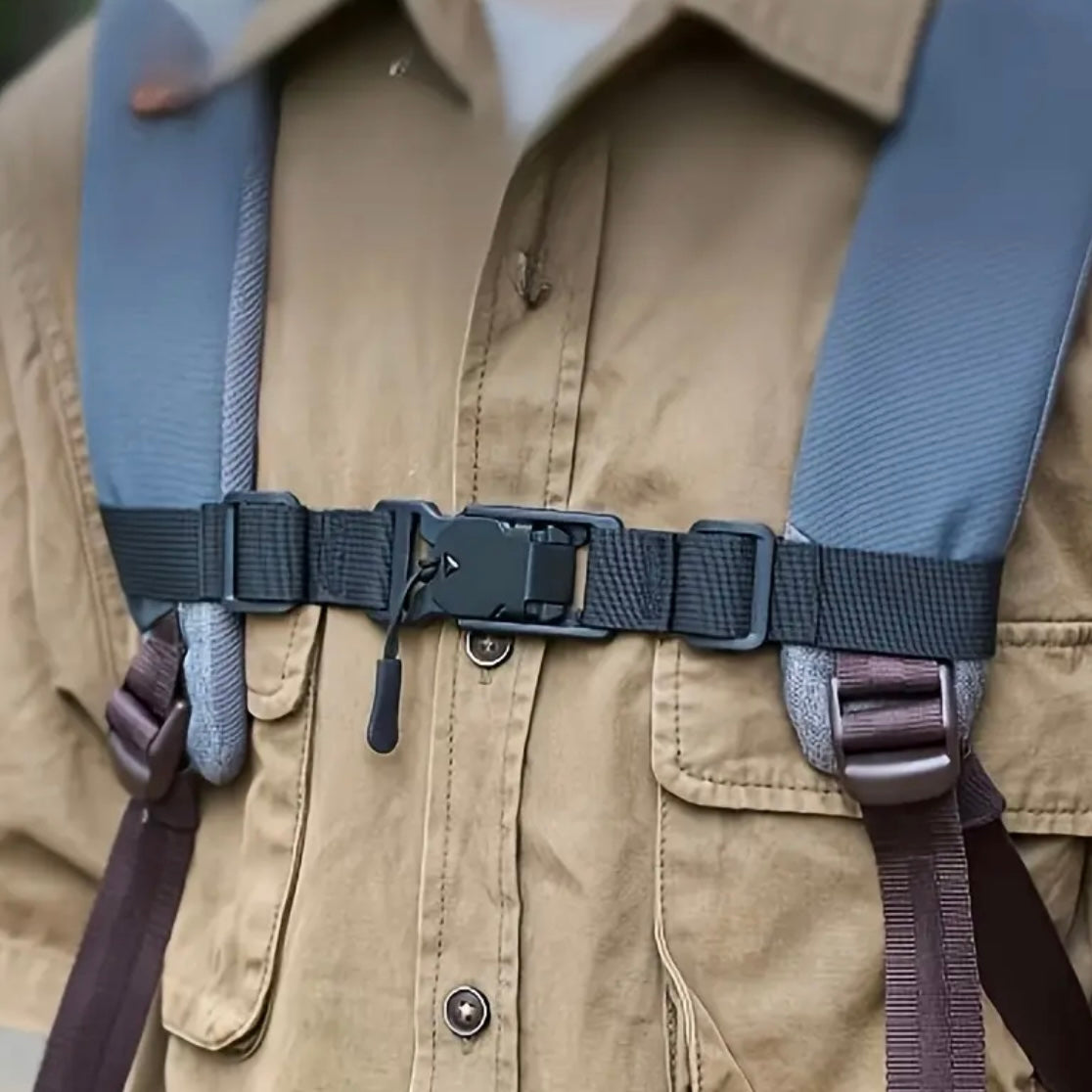 Magnetic One-Handed Chest Strap Buckle