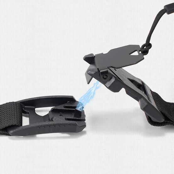 Magnetic One-Handed Chest Strap Buckle