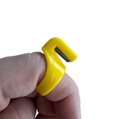 Easy Wear Thread Cutter Ring — Sewing